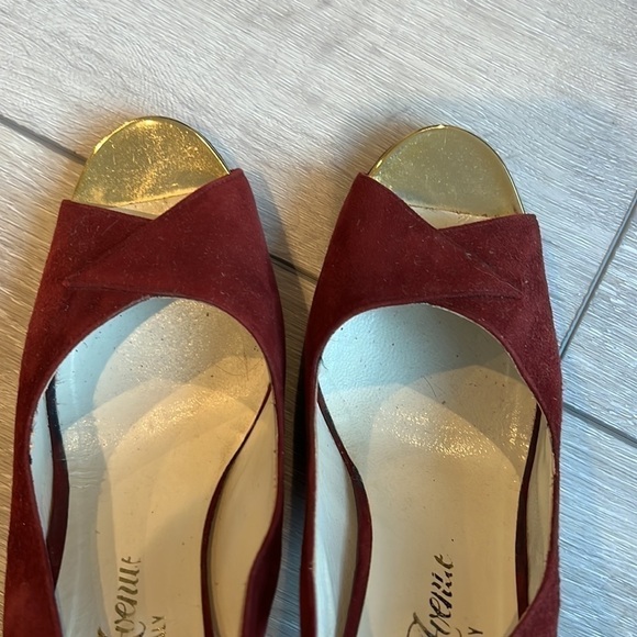 SAKS Fifth Avenue Burgundy Suede Peep Toe Slingback Heel Size 7 - Picture 10 of 12